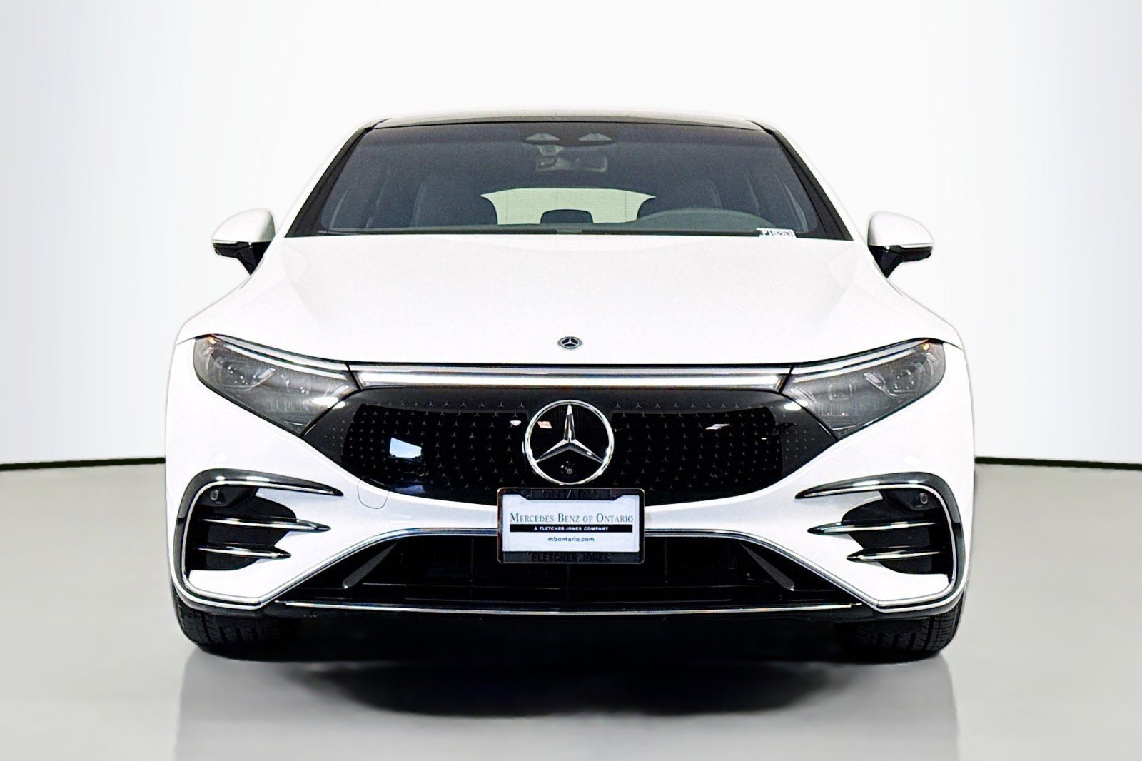 Certified 2022 Mercedes-Benz EQS 580 4MATIC Sedan image 3
