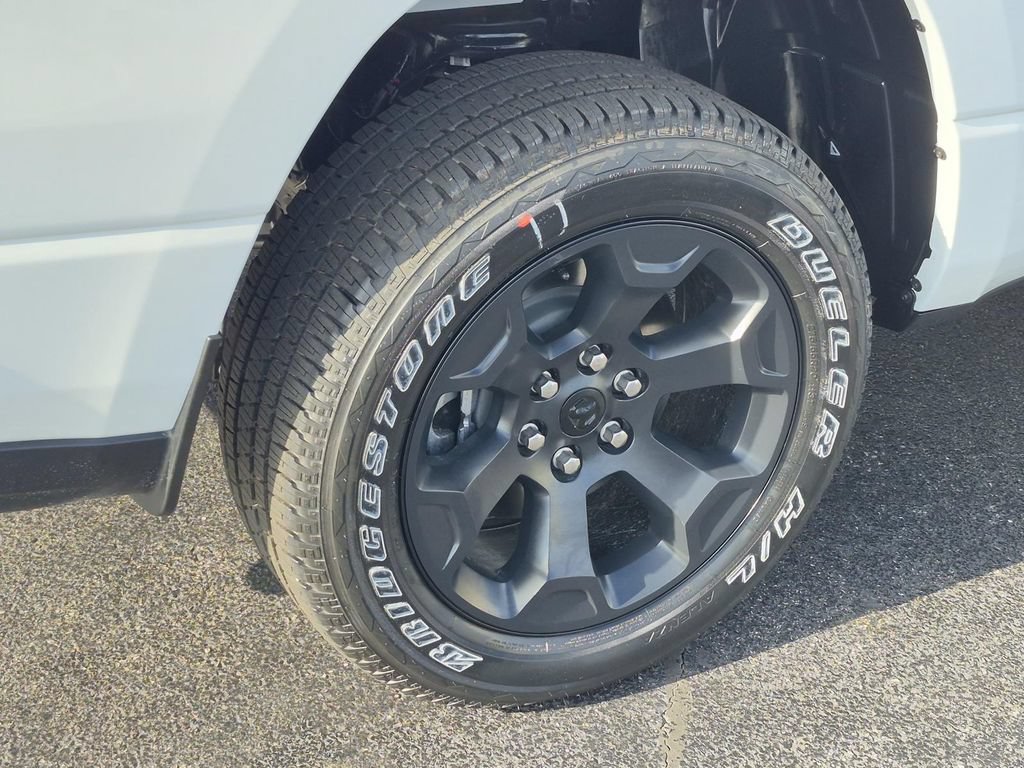 New 2026 RAM 1500 Express AWD/4WD image 8
