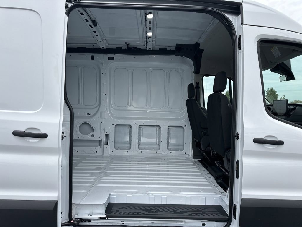 New 2026 Ford Transit 350 148 Medium Roof image 20