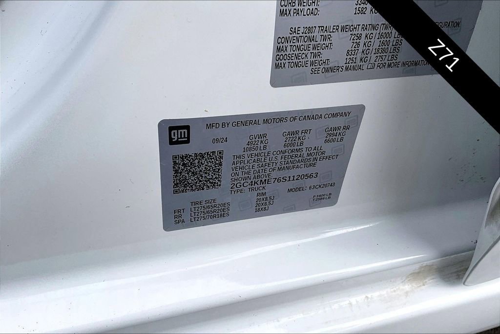 Used 2025 Chevrolet Silverado 2500 Custom w/ Custom Value Package image 18