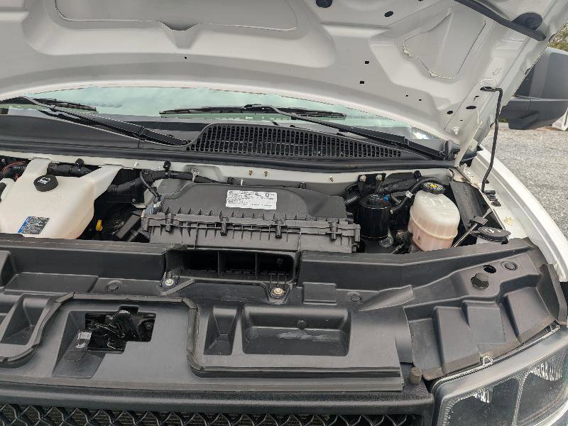 Used 2023 Chevrolet Express 4500 w/ Power Convenience Package RWD image 31