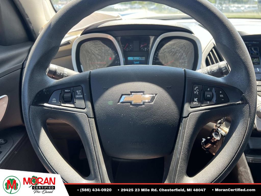 Used 2017 Chevrolet Equinox LS FWD image 18