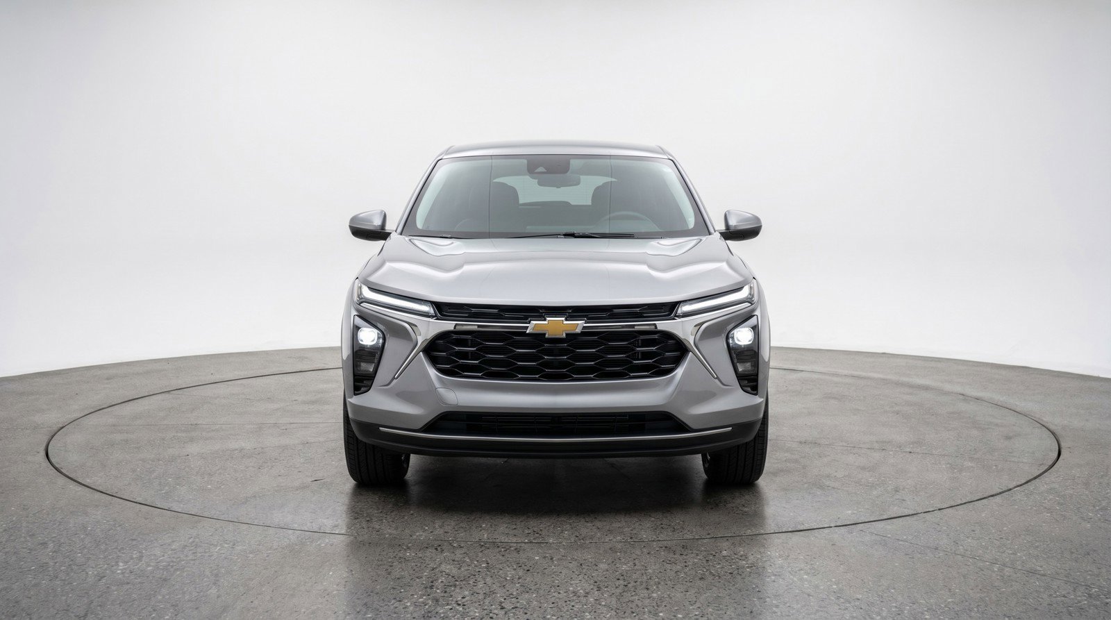 Used 2025 Chevrolet Trax LT w/ LT Convenience Package image 2
