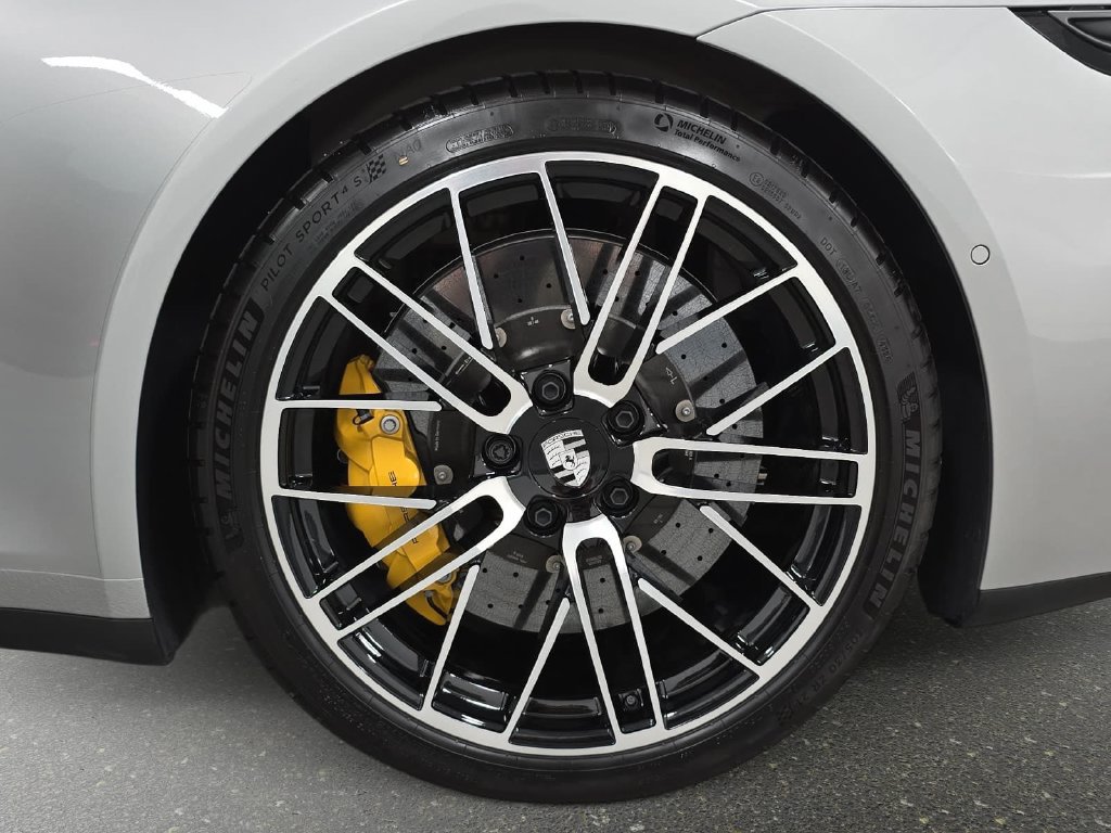 Certified 2026 Porsche 911 Carrera S RWD image 27