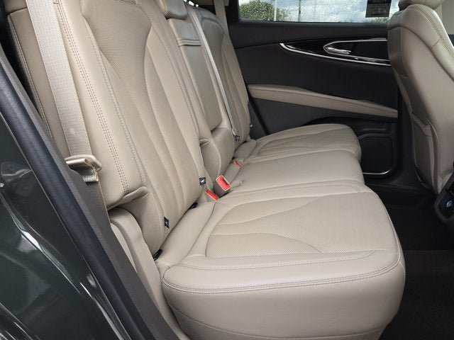 Used 2023 Lincoln Nautilus Reserve AWD/4WD image 8