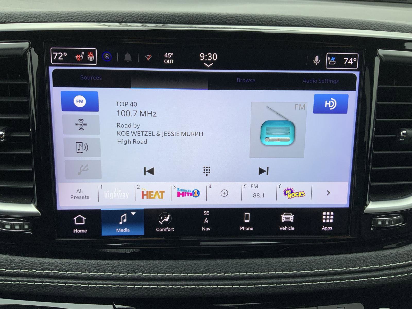 Used 2021 Chrysler Pacifica Limited w/ S Appearance Package image 39