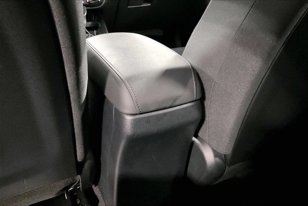 Used 2025 Kia Soul LX w/ LX Technology Package FWD image 30