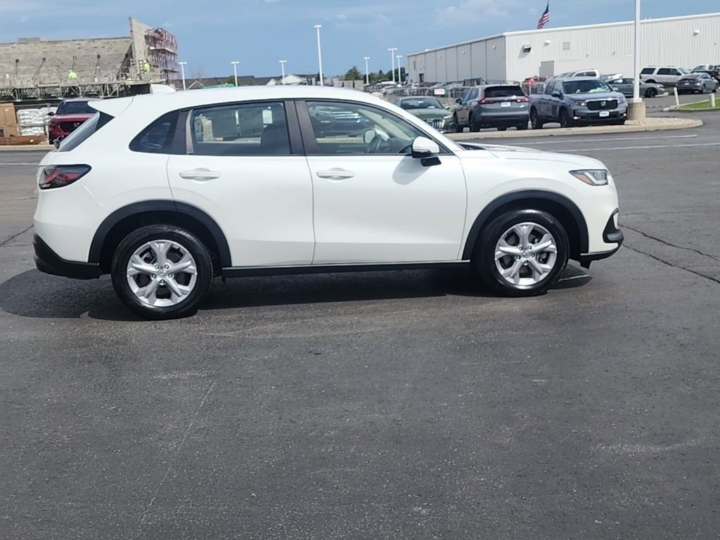 Certified 2023 Honda HR-V LX image 9