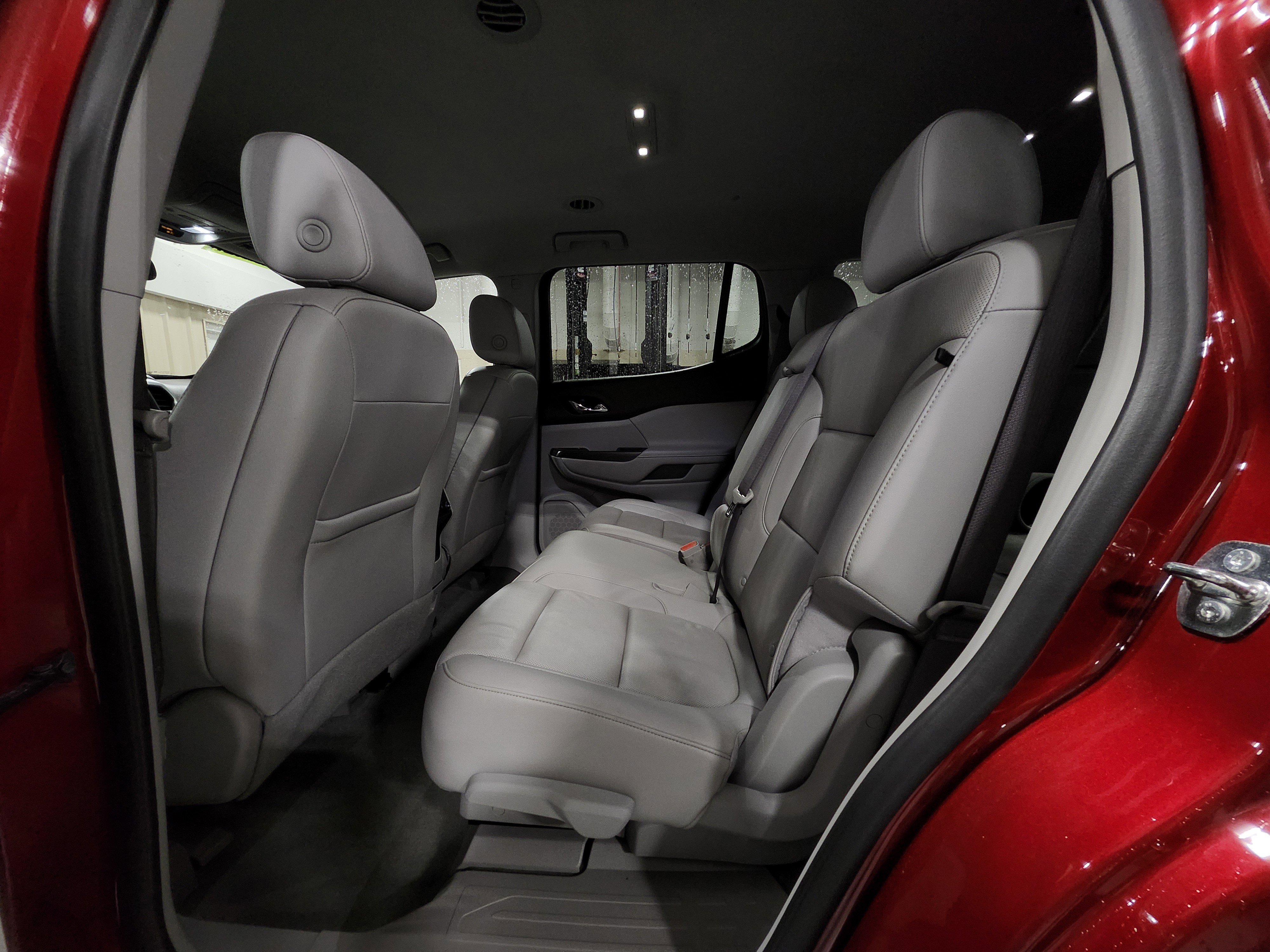 Used 2023 GMC Acadia SLT image 22