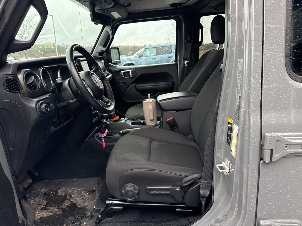 Used 2023 Jeep Wrangler Unlimited Sport image 7