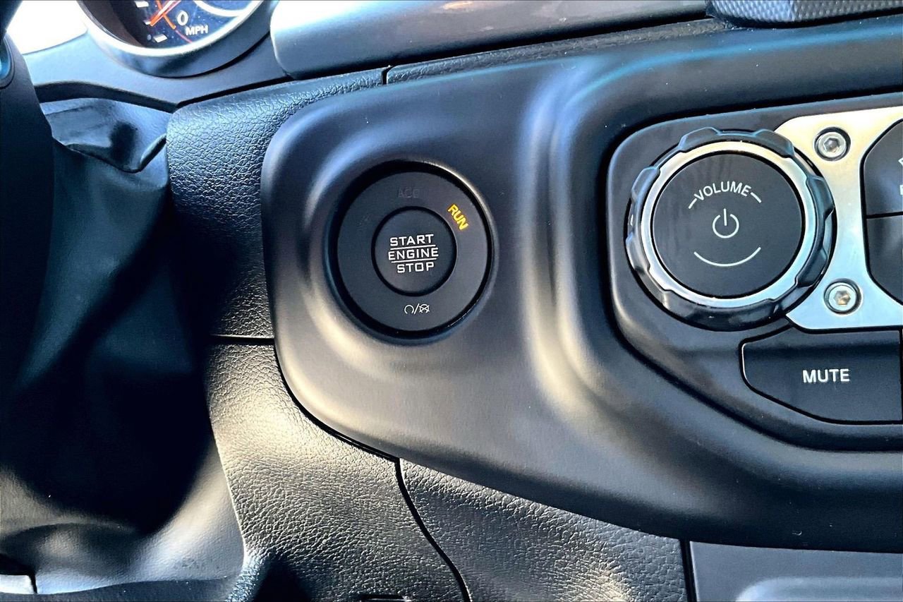 Certified 2023 Jeep Wrangler Sahara w/ Cold Weather Group image 27