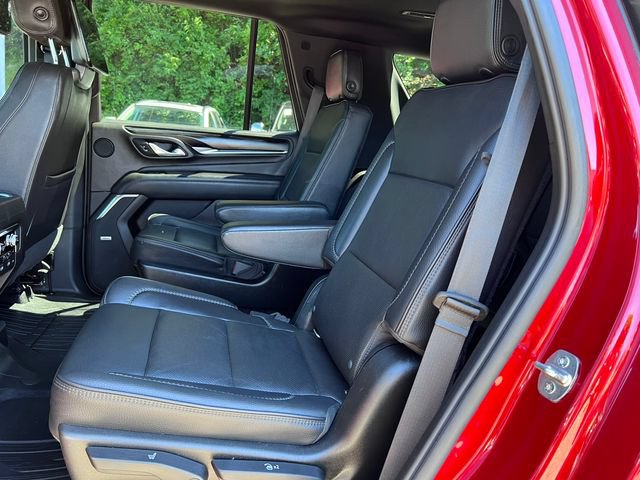 Used 2021 GMC Yukon Denali w/ Denali Premium Package AWD/4WD image 4