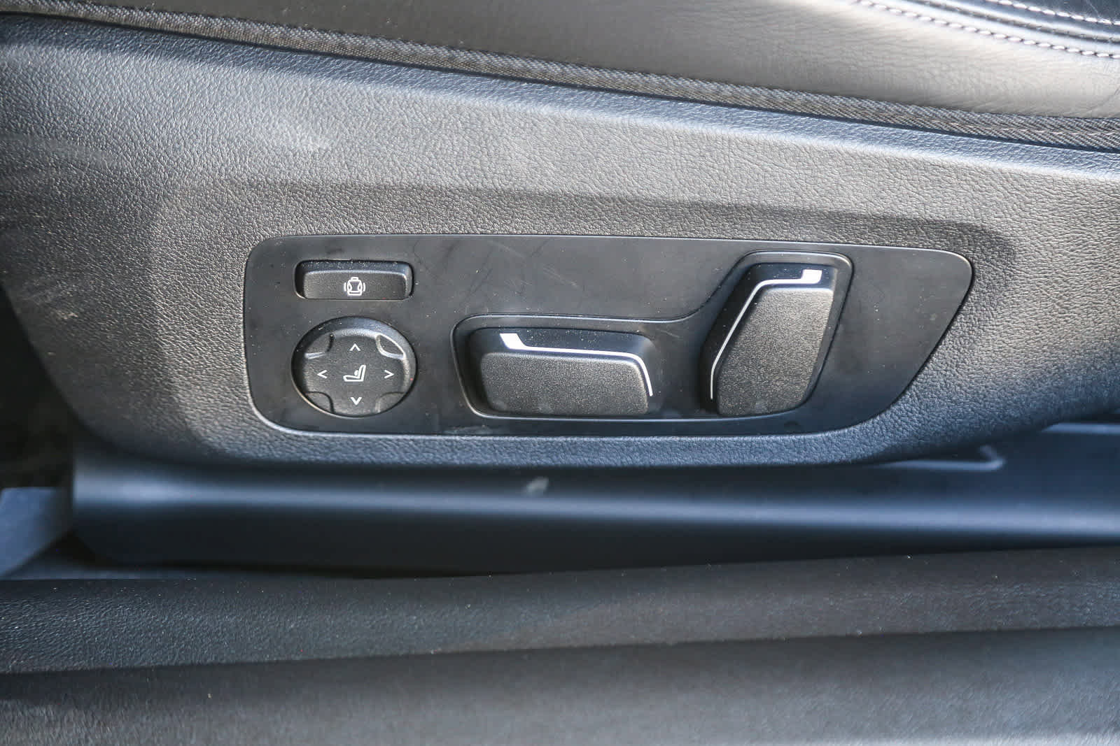 Used 2025 BMW M4 xDrive Competition image 18