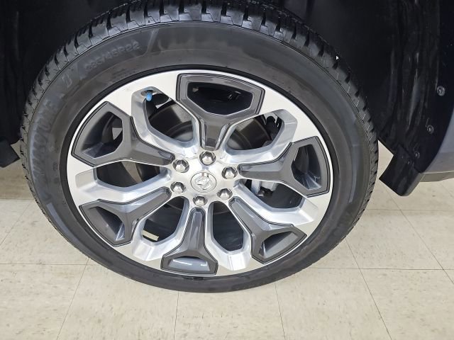Used 2022 RAM 1500 Limited AWD/4WD image 25