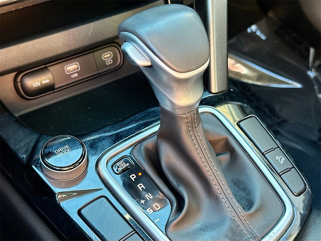 Certified 2024 Kia Seltos S image 17