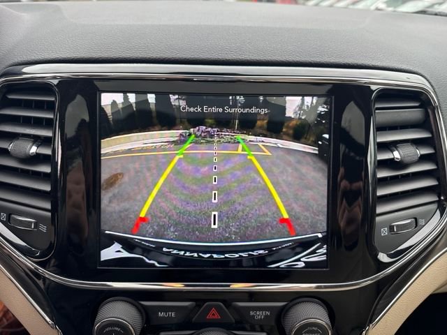 Used 2020 Jeep Grand Cherokee Limited w/ Luxury Group II image 20