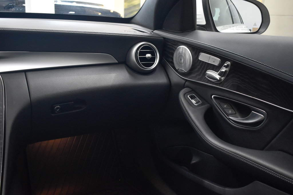 Certified 2017 Mercedes-Benz C 300 4MATIC Sedan image 23