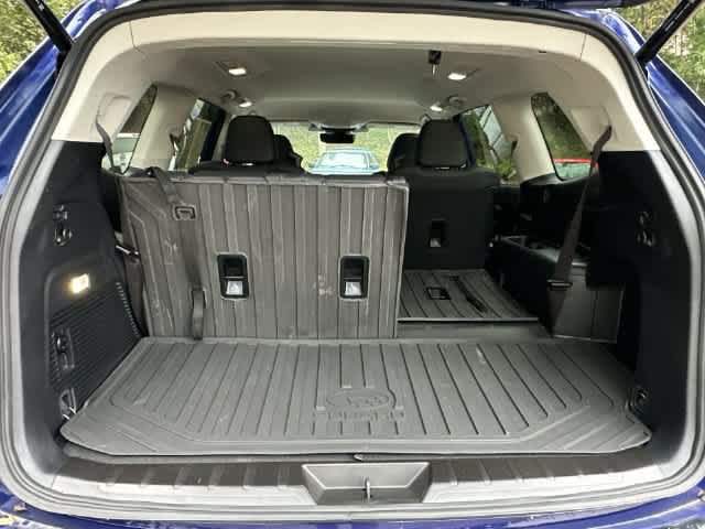 Certified 2026 Subaru Ascent Premium AWD/4WD image 23