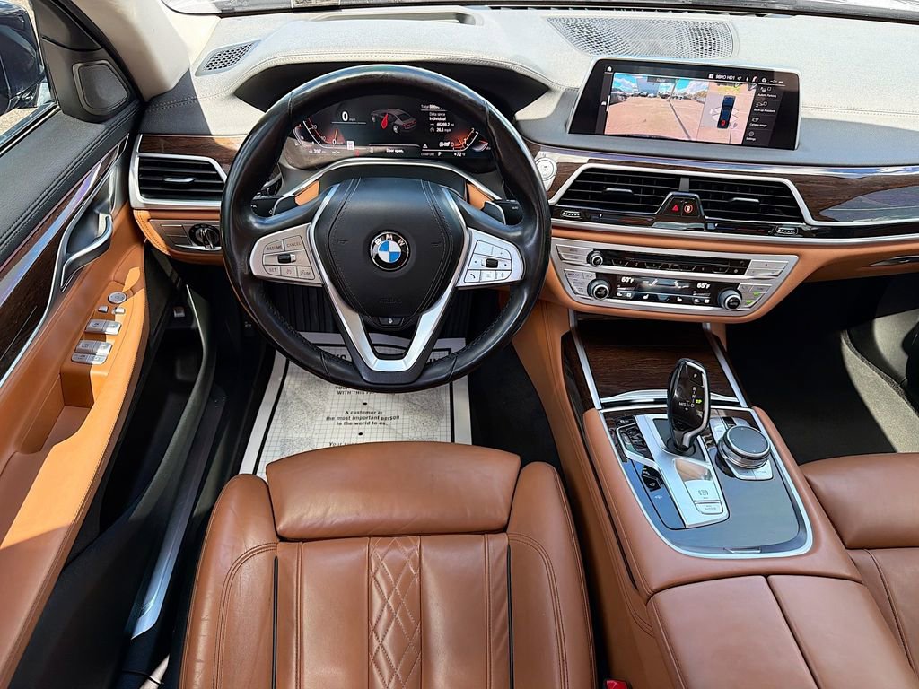 Used 2020 BMW 740i w/ Premium Package image 17