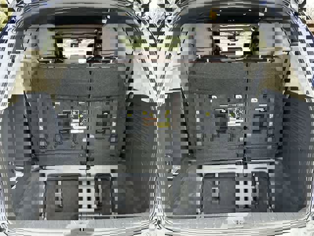 Used 2024 Toyota Sienna Platinum image 27