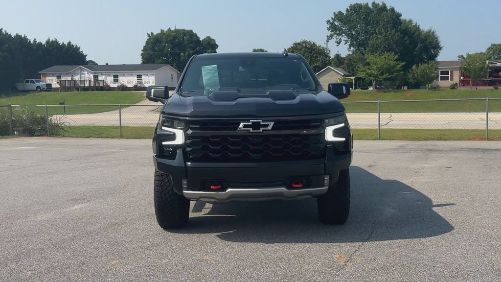 Used 2022 Chevrolet Silverado 1500 ZR2 AWD/4WD image 3
