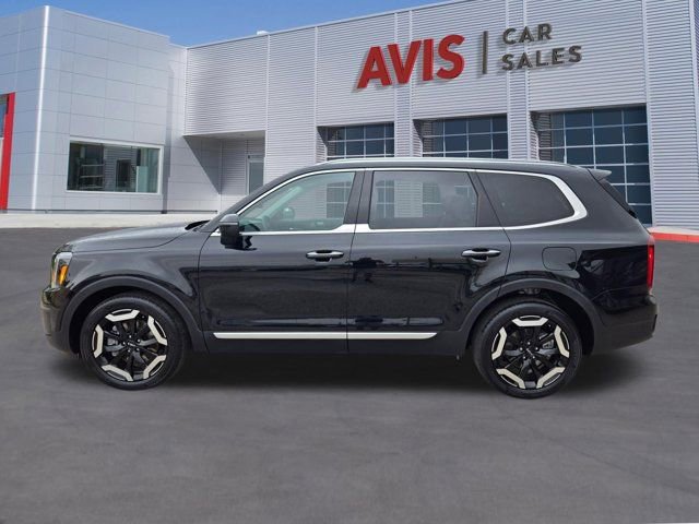Used 2025 Kia Telluride S image 11