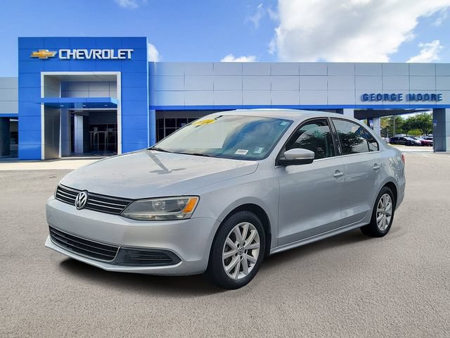 Used 2014 Volkswagen Jetta SE FWD image 4