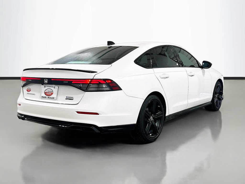 Used 2025 Honda Accord Sport image 4