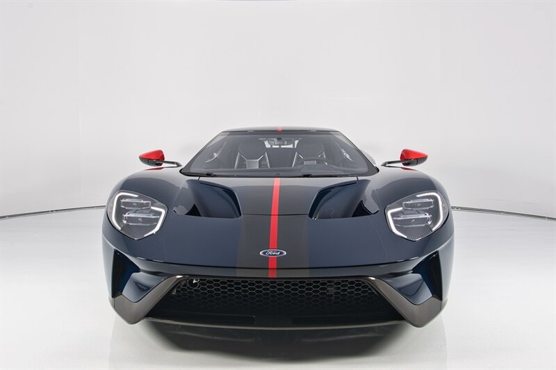 Used 2020 Ford GT Carbon Series RWD image 3