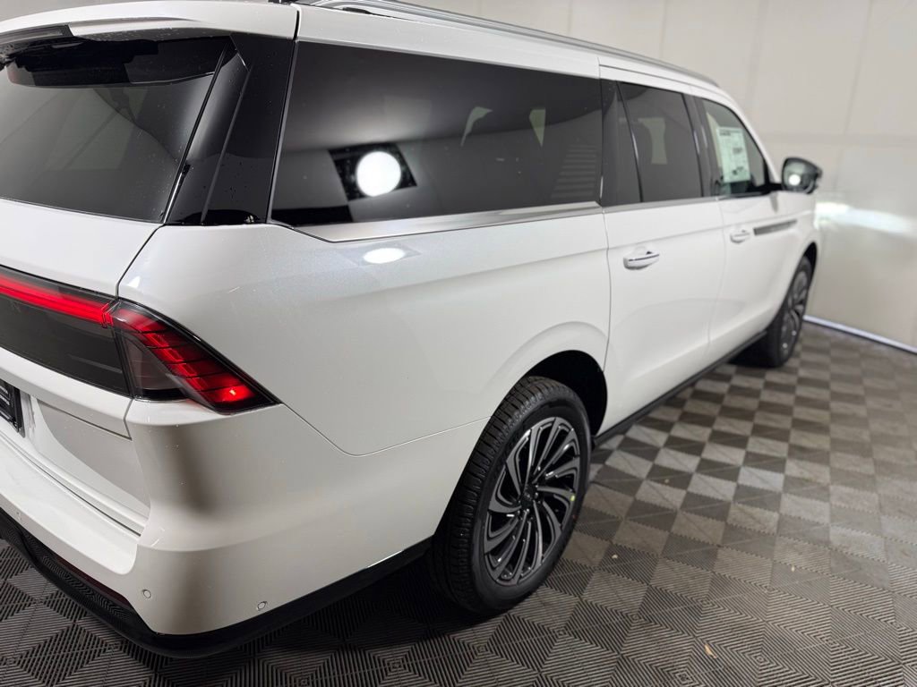 New 2025 Lincoln Navigator L Black Label image 5