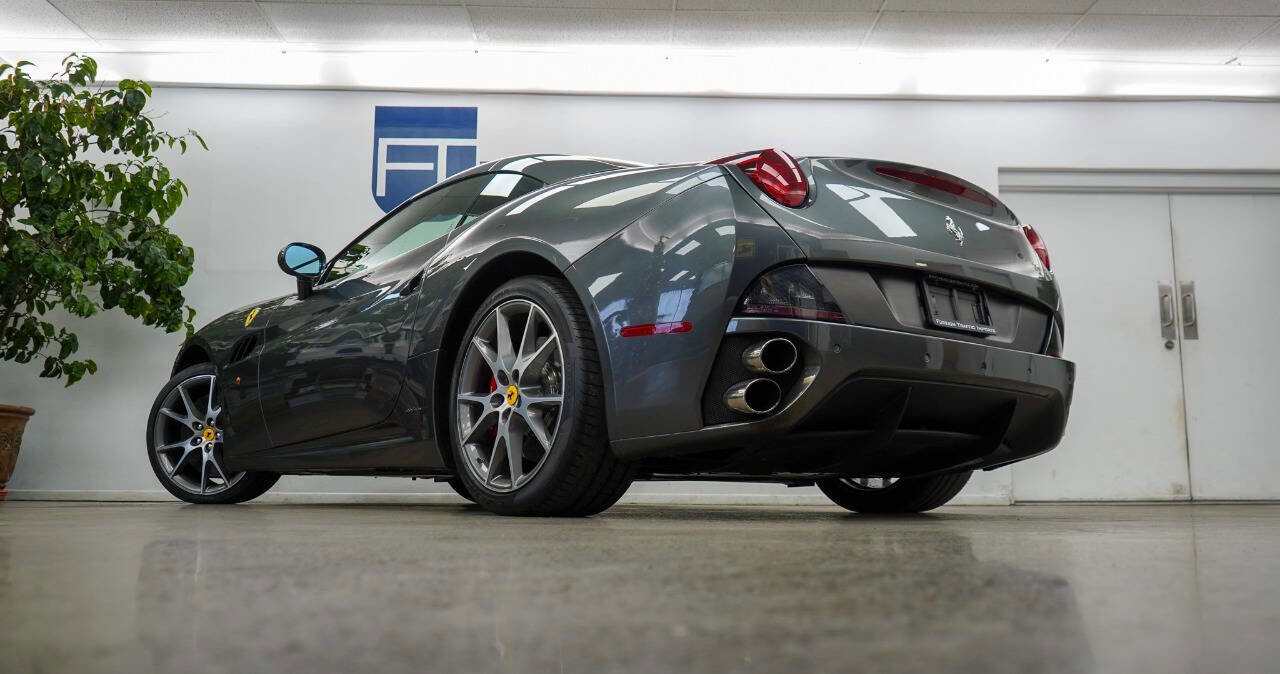 Used 2011 Ferrari California Base 2dr Convertible image 54