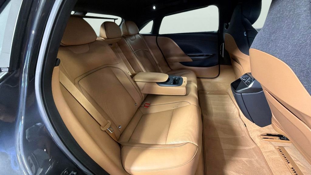 Used 2024 Lucid Air Touring image 31