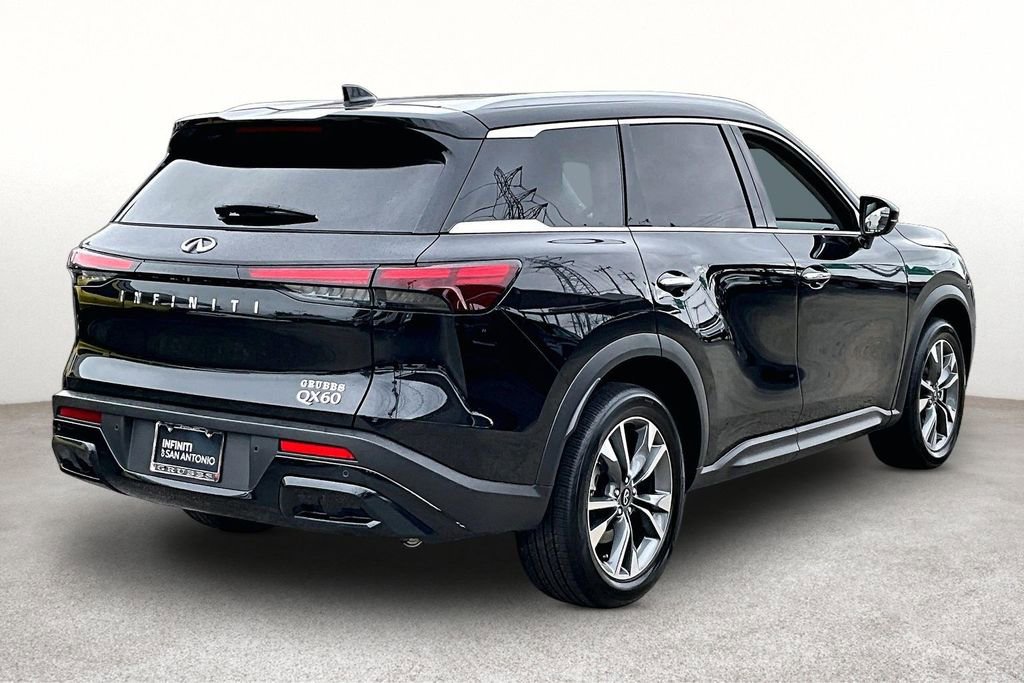 Certified 2025 INFINITI QX60 Luxe image 2