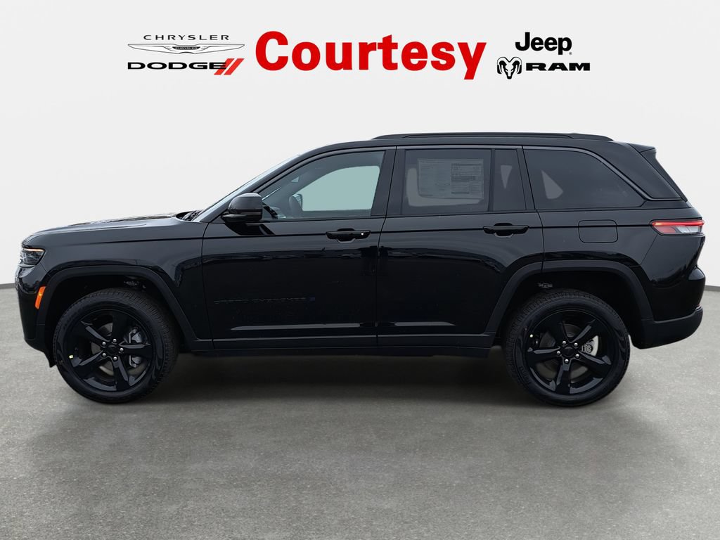 New 2026 Jeep Grand Cherokee Limited w/ Limited Altitude Package AWD/4WD image 6