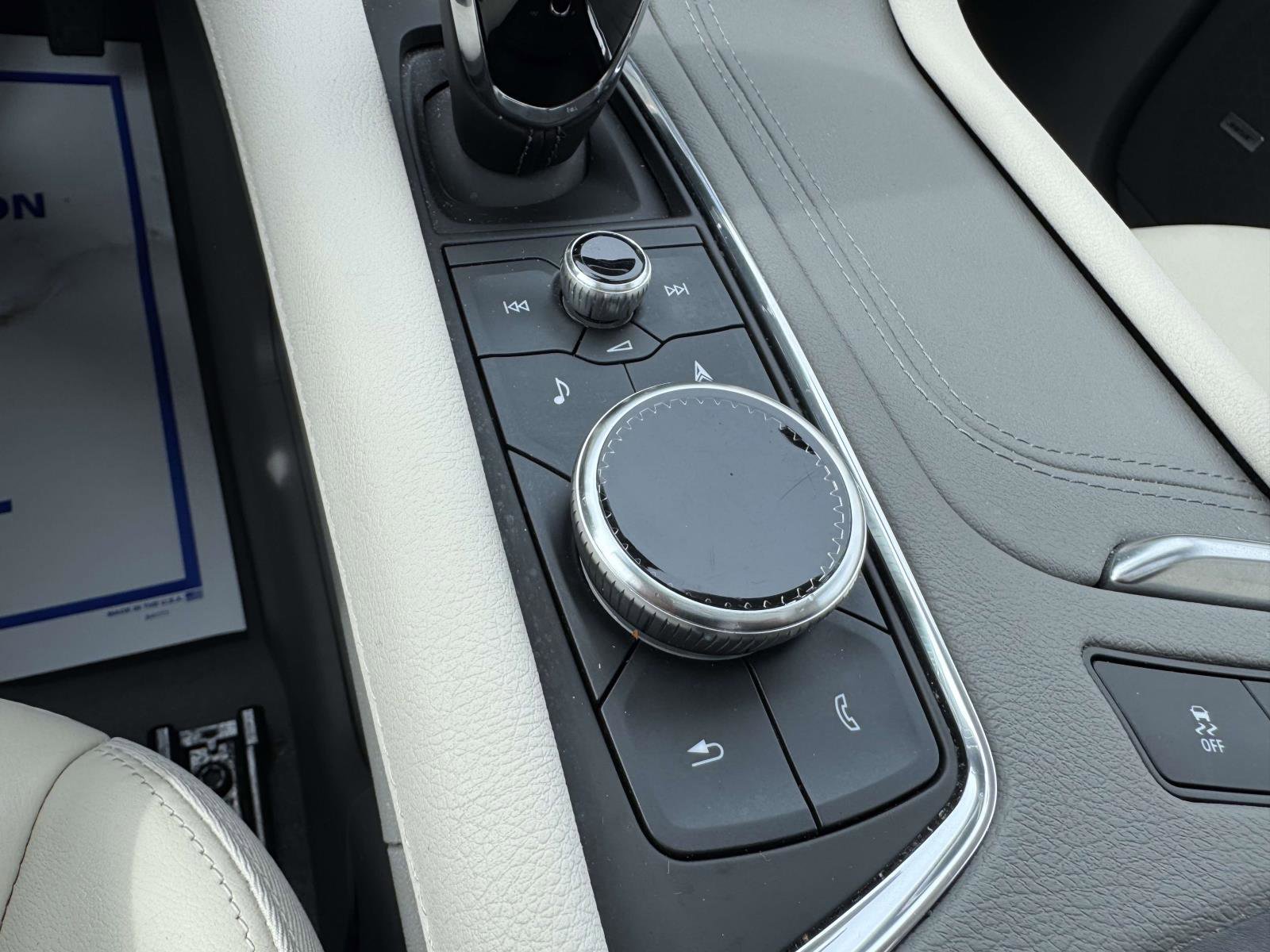 Certified 2023 Cadillac XT5 Premium Luxury image 18