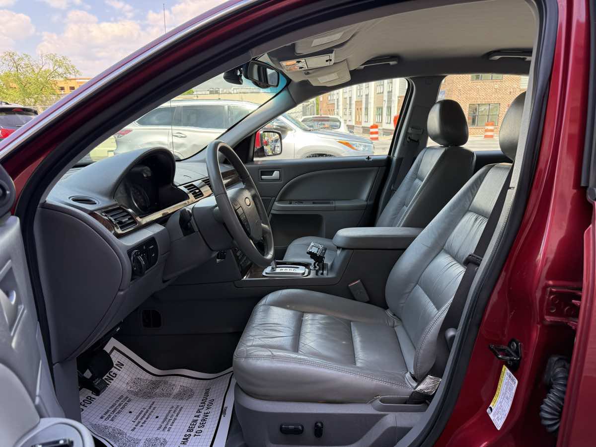 Used 2005 Ford Five Hundred SEL AWD/4WD image 9