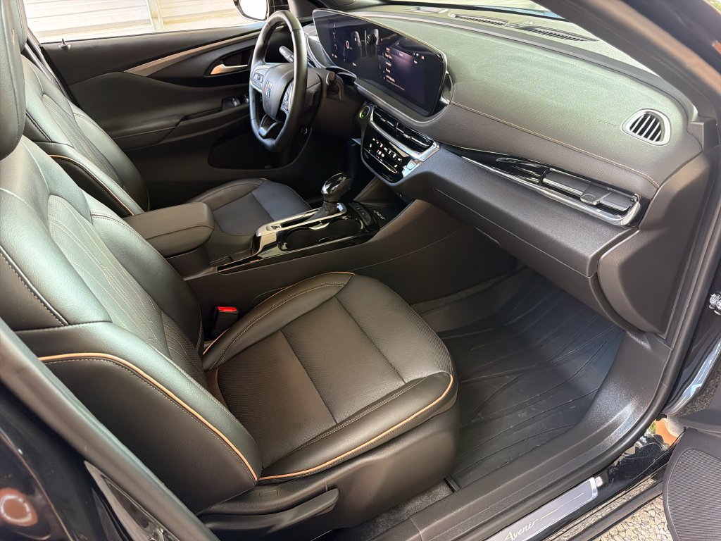 Used 2025 Buick Envista Avenir FWD image 27