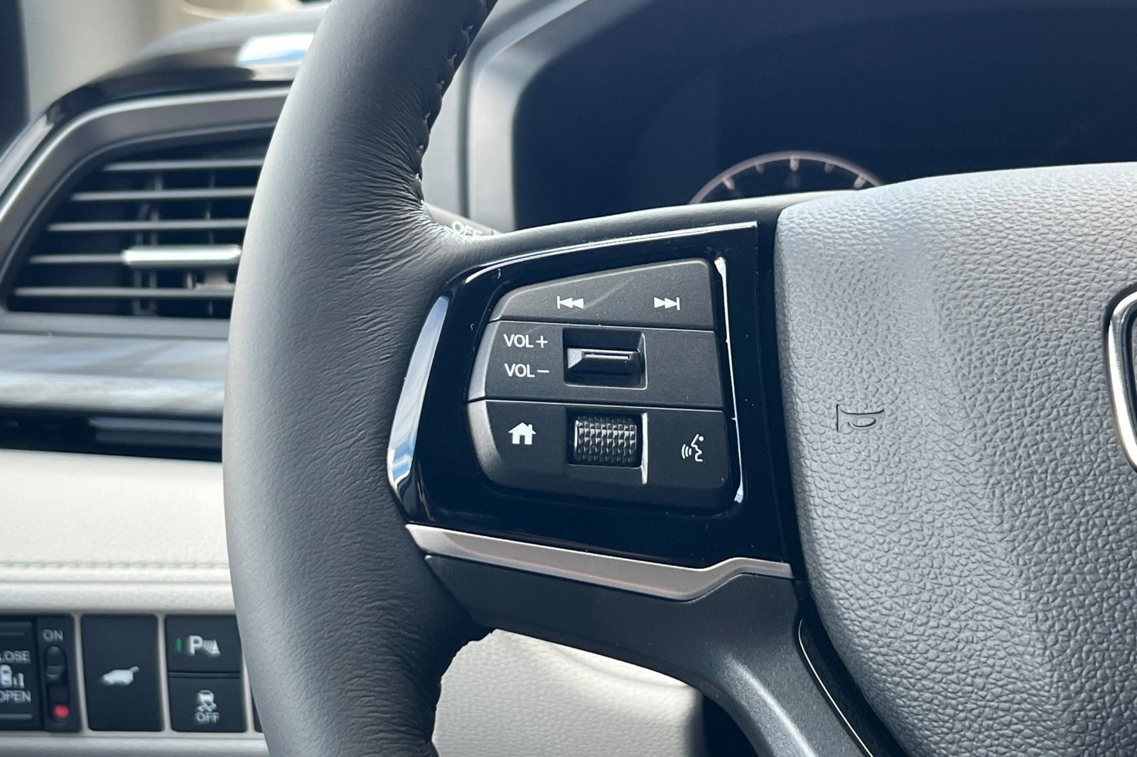 New 2026 Honda Odyssey Elite image 16