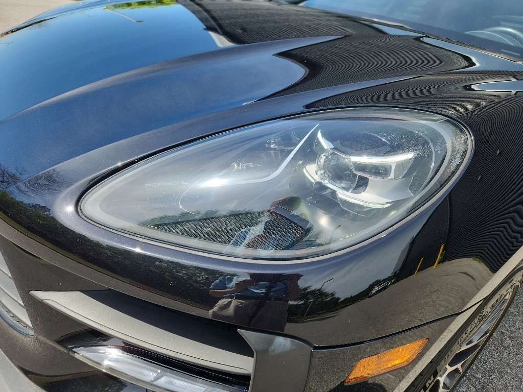 Certified 2021 Porsche Macan S image 10