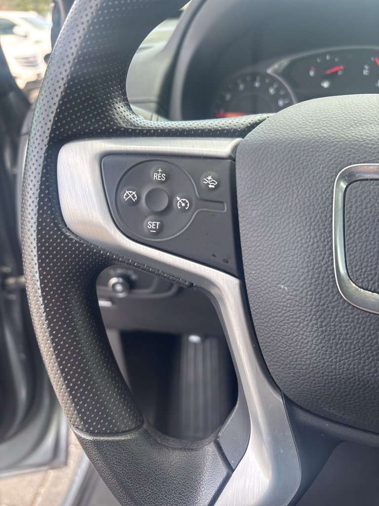Used 2024 GMC Terrain SLE image 17