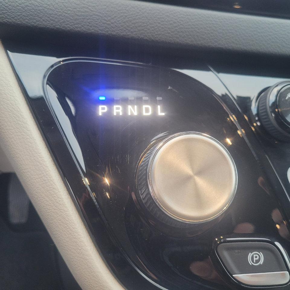 Used 2018 Chrysler Pacifica Touring Plus image 19