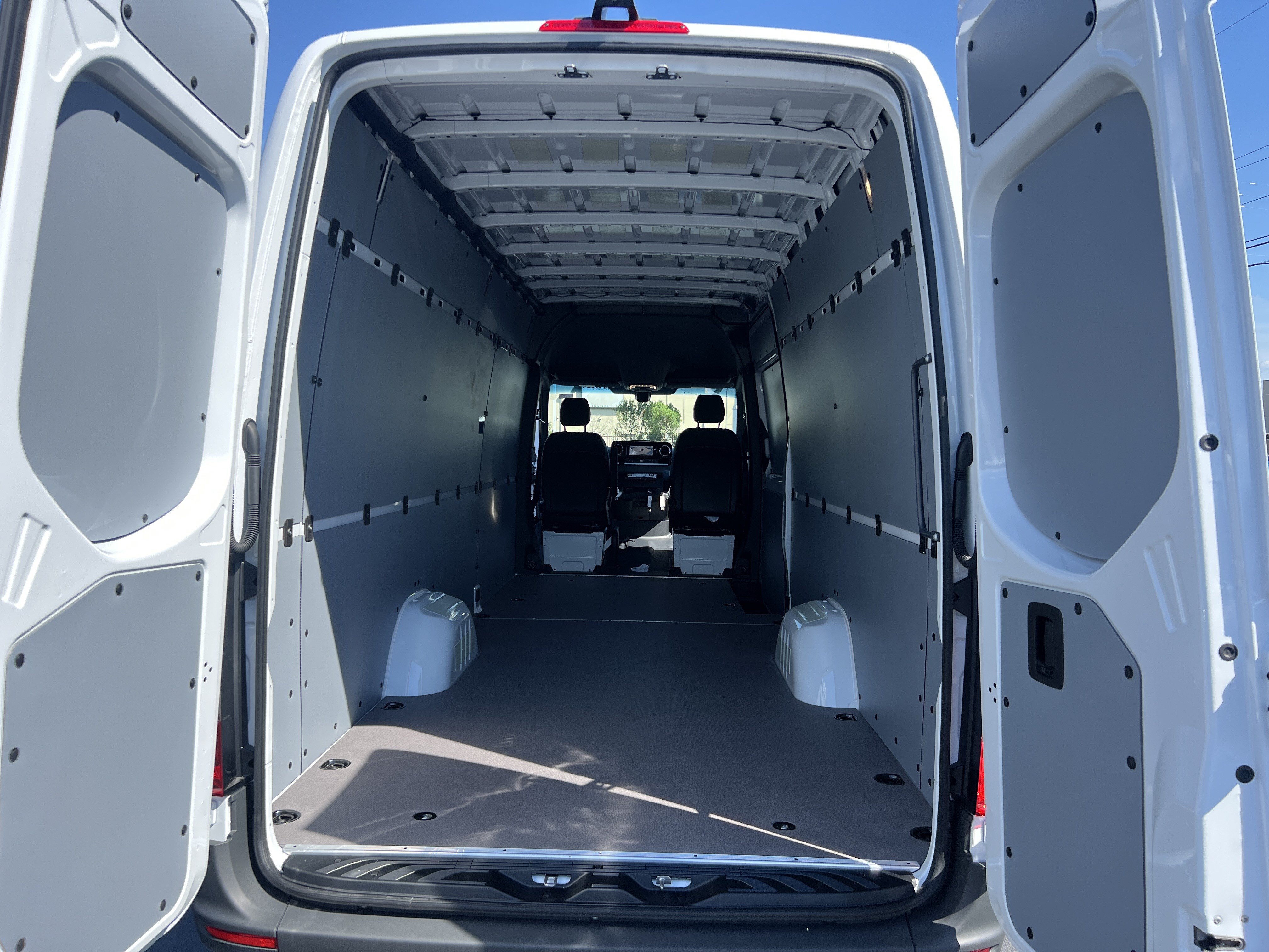 New 2026 Mercedes-Benz Sprinter 2500 image 35