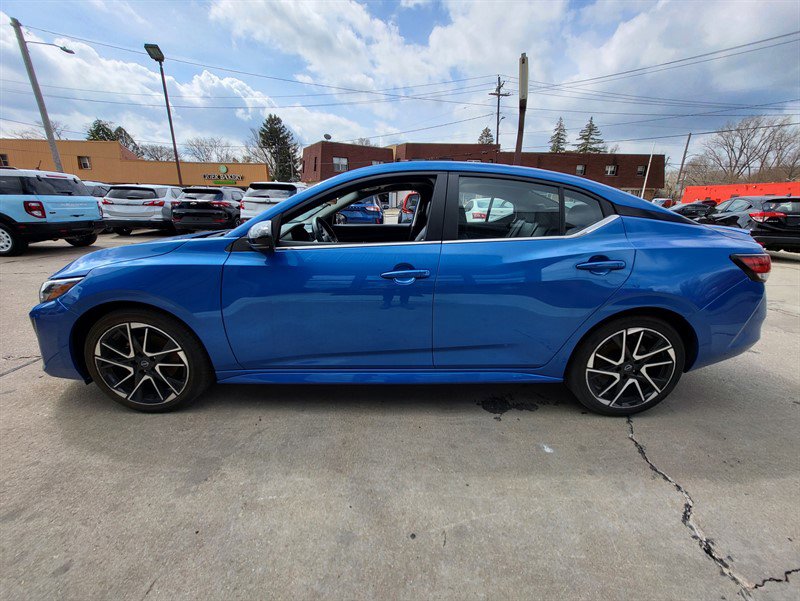 Used 2024 Nissan Sentra SR w/ SR Premium Package image 4