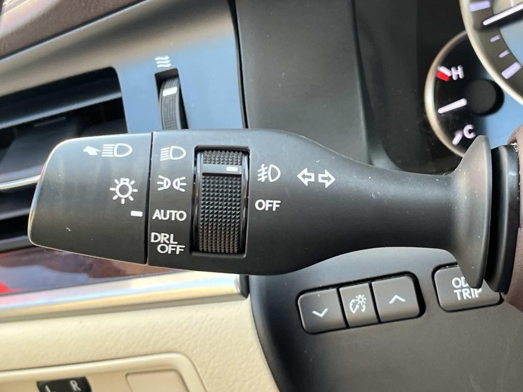 Used 2016 Lexus ES 350 w/ Navigation System Package FWD image 43