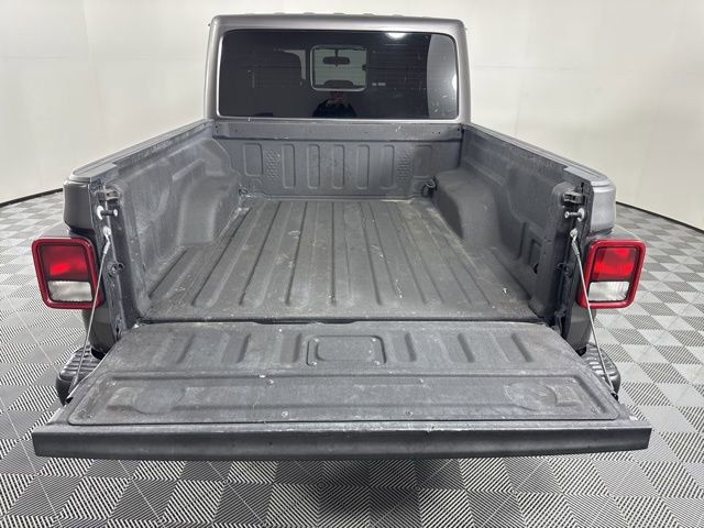 Used 2020 Jeep Gladiator Rubicon w/ Cold Weather Group image 11
