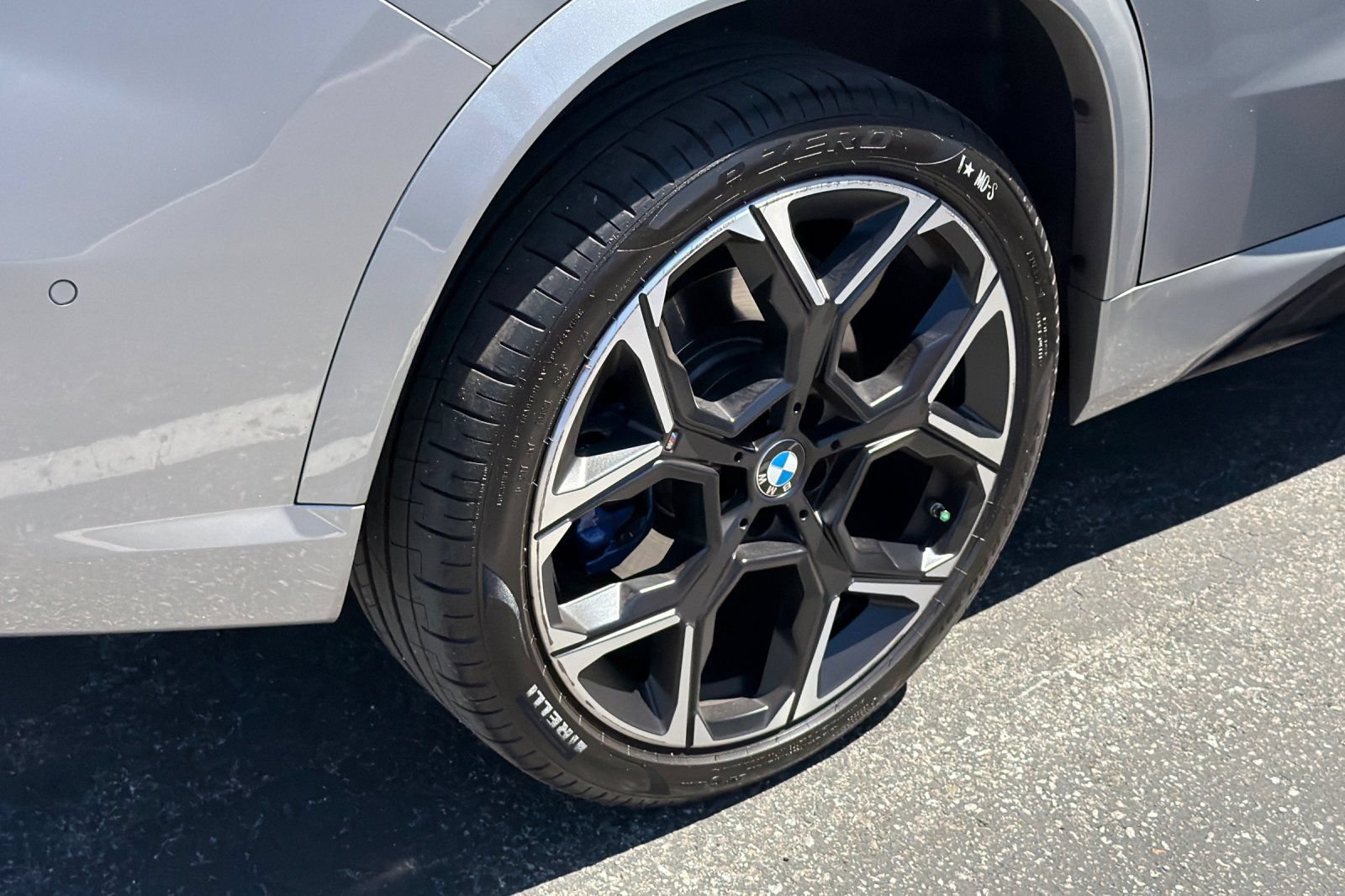 Used 2025 BMW X1 M35i w/ Shadowloine Package AWD/4WD image 4