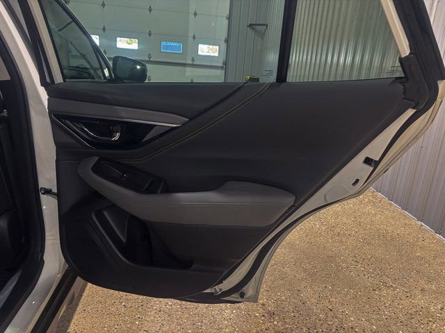 Used 2023 Subaru Outback Onyx Edition w/ Popular Package #2 image 26