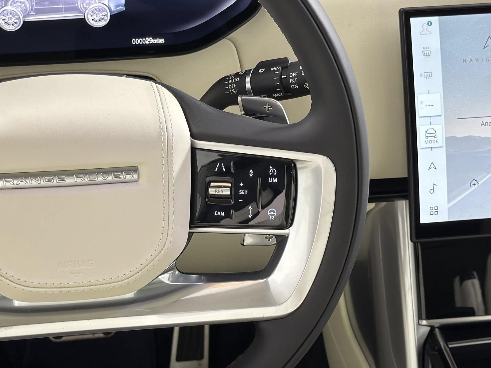 New 2026 Land Rover Range Rover SE AWD/4WD image 13