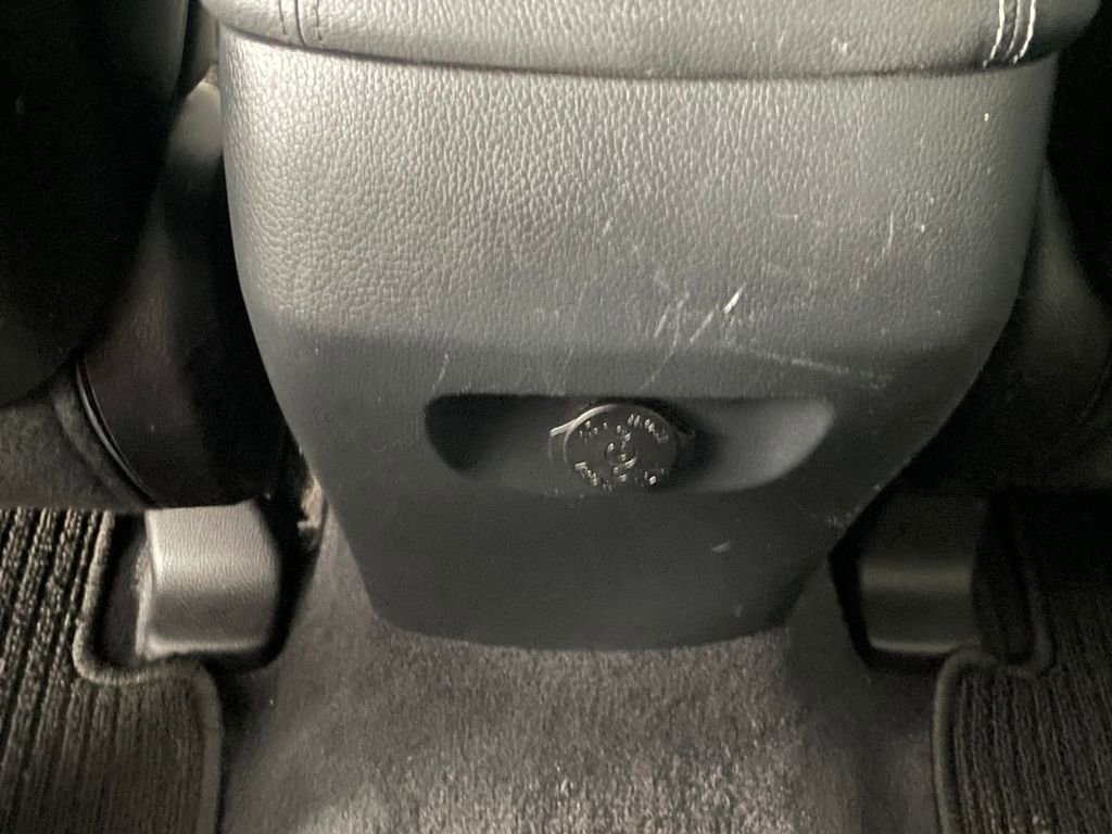 Used 2018 Hyundai Santa Fe Sport w/ 2.4L Tech Package 04 image 34