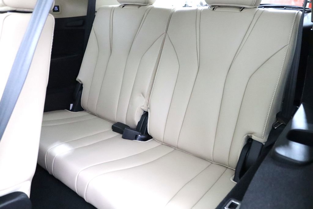 Certified 2026 Acura MDX w/ Advance Package image 12